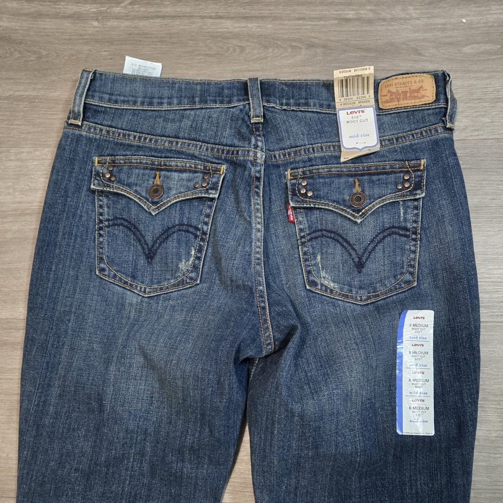 Levi's 515 Bootcut Womens Jeans Medium Wash Embellished Flap Pockets Size 6M NWT - Picture 4 of 13